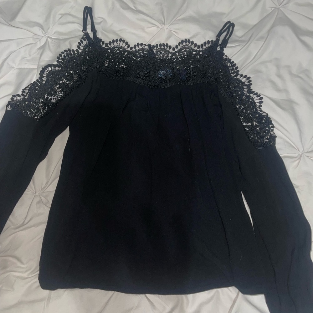 Daytrip Elegant Black Lace Blouse